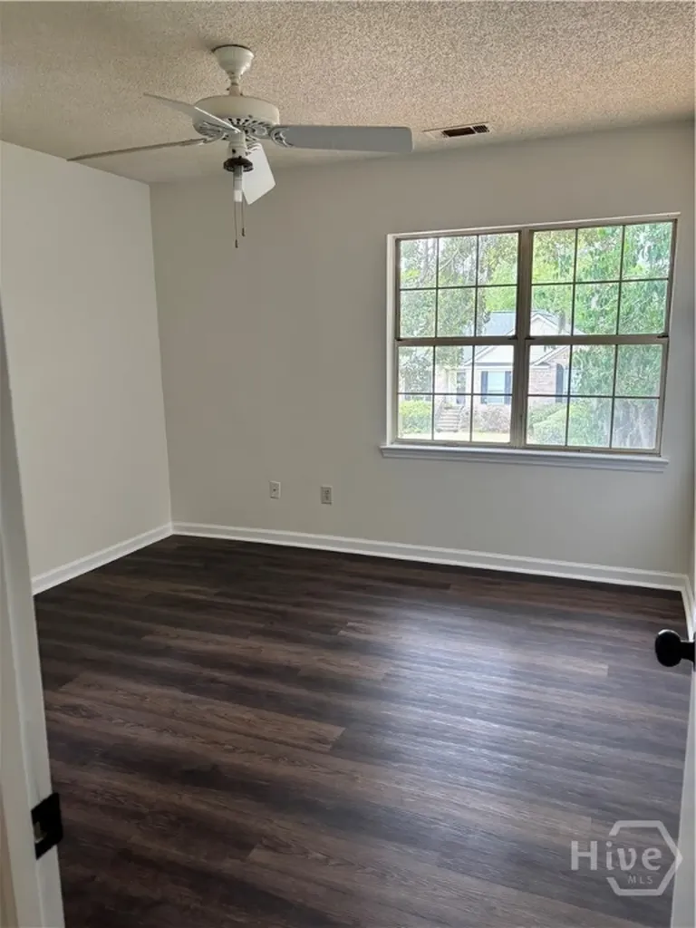 2 Oemler Court E Savannah GA 31410