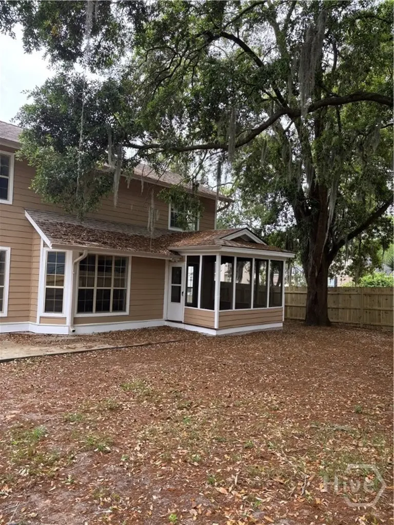 2 Oemler Court E Savannah GA 31410
