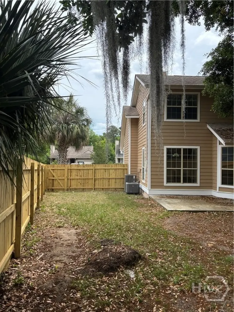 2 Oemler Court E Savannah GA 31410