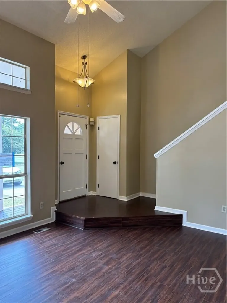 2 Oemler Court E Savannah GA 31410