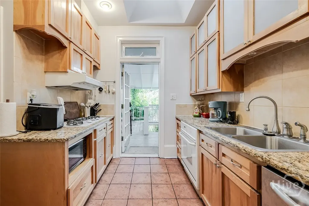 216 W Bolton Street Savannah GA 31401