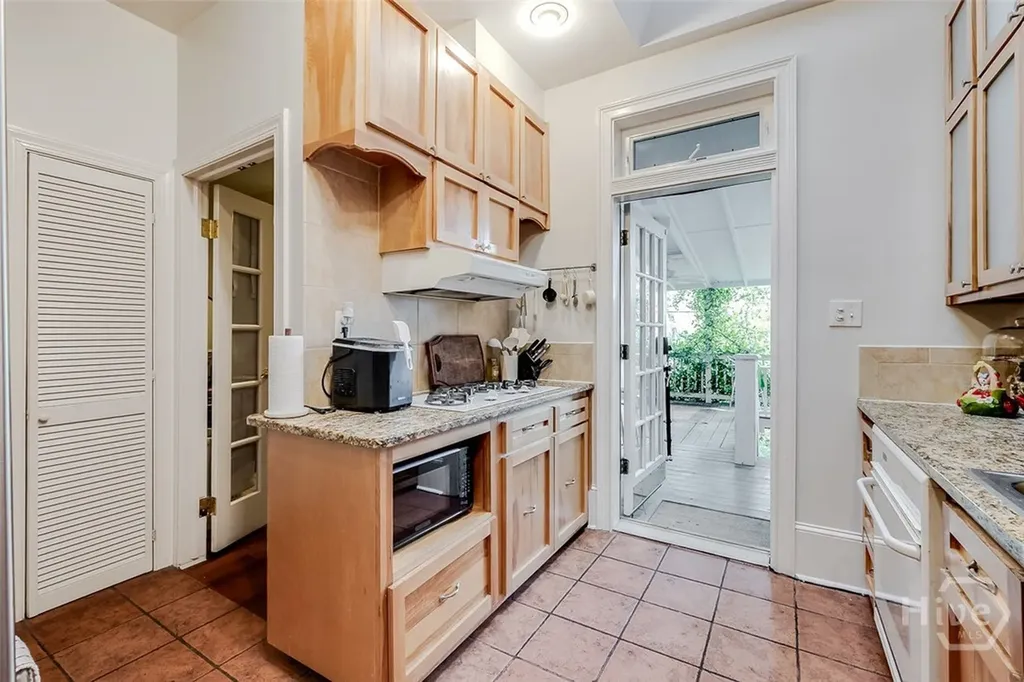 216 W Bolton Street Savannah GA 31401