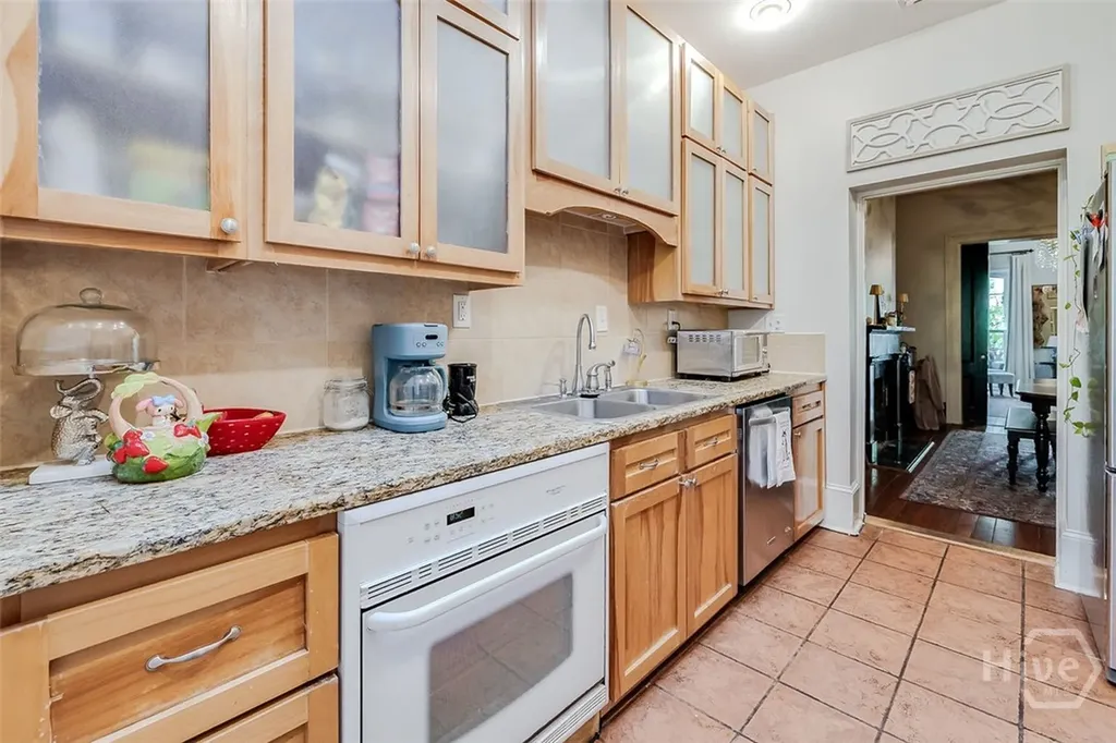 216 W Bolton Street Savannah GA 31401