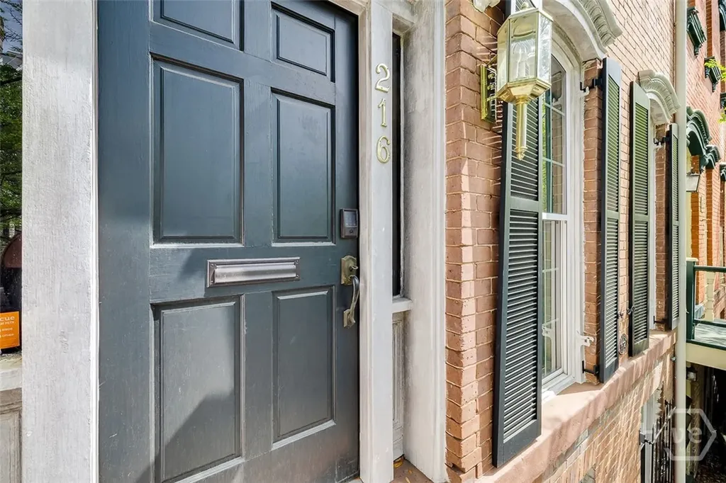 216 W Bolton Street Savannah GA 31401