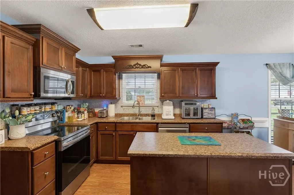426 Mancey Garrason Loop Ludowici GA 31316