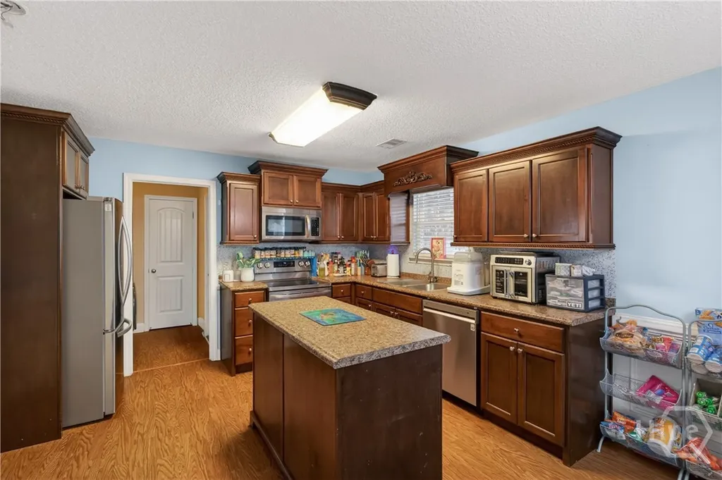 426 Mancey Garrason Loop Ludowici GA 31316