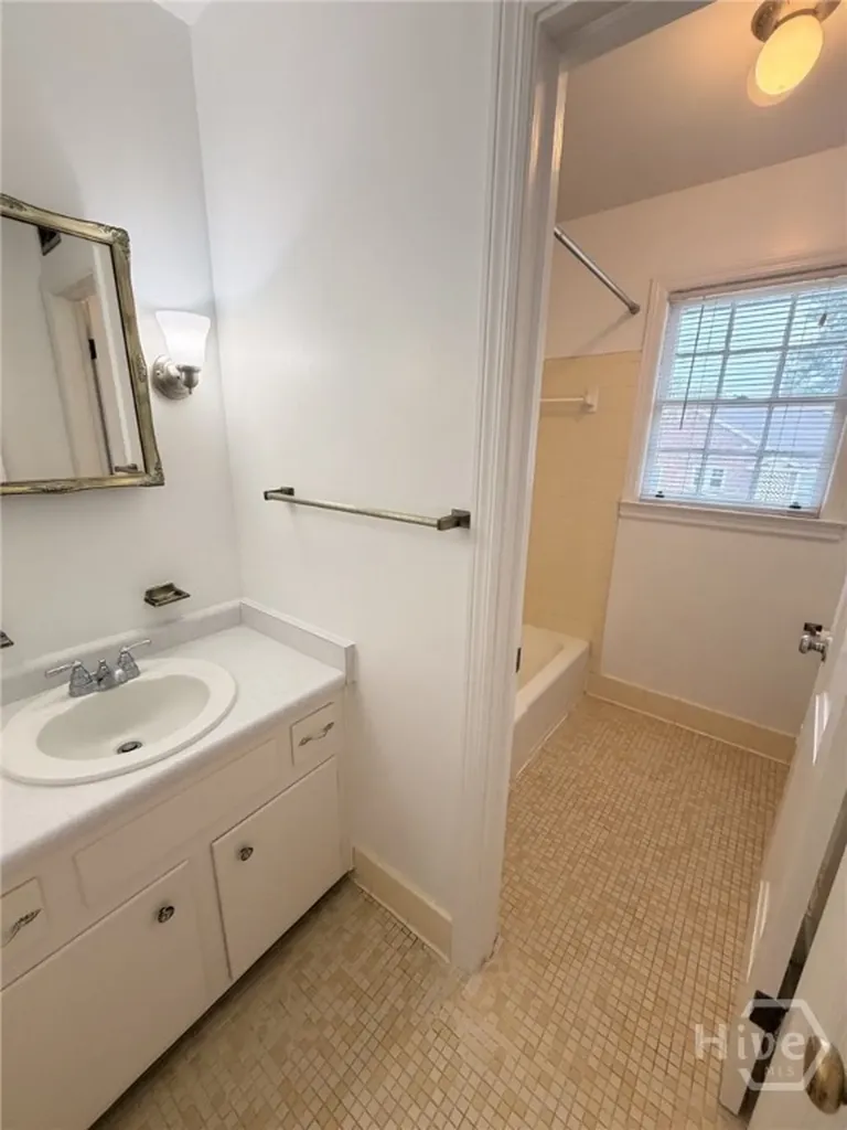 139 E 55th Street Savannah GA 31406