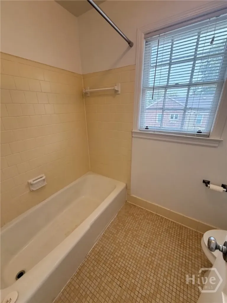 139 E 55th Street Savannah GA 31406