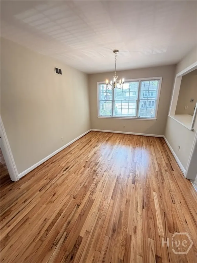 139 E 55th Street Savannah GA 31406