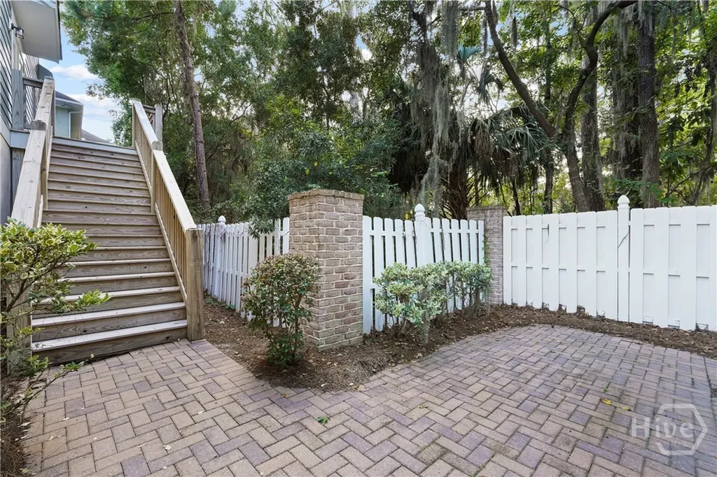 22 Dockside Drive Savannah GA 31410