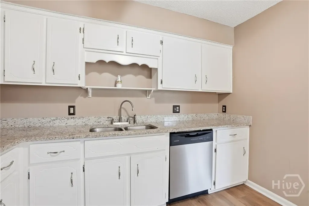 197 Waters Avenue Allenhurst GA 31301