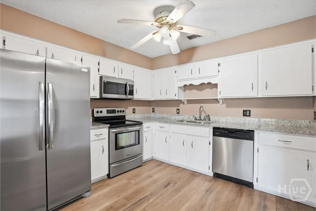 197 Waters Avenue Allenhurst GA 31301