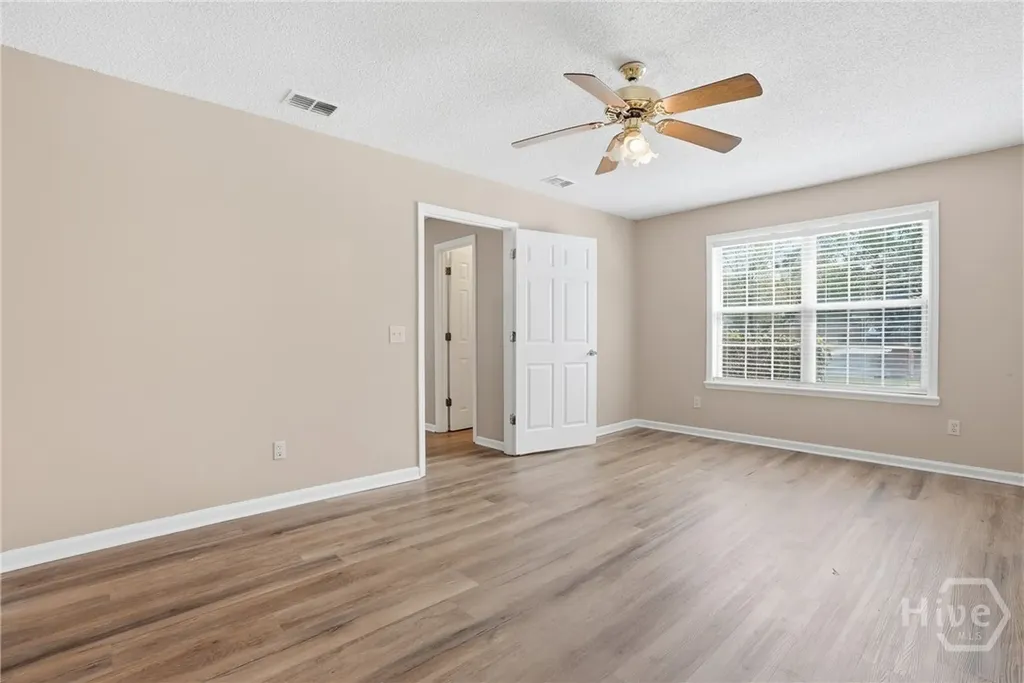 197 Waters Avenue Allenhurst GA 31301