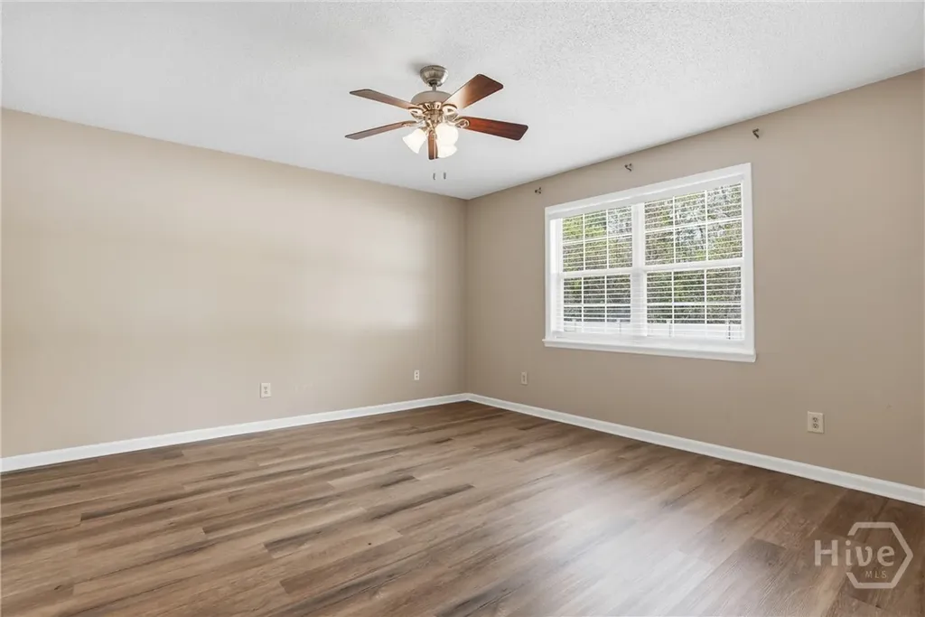 197 Waters Avenue Allenhurst GA 31301