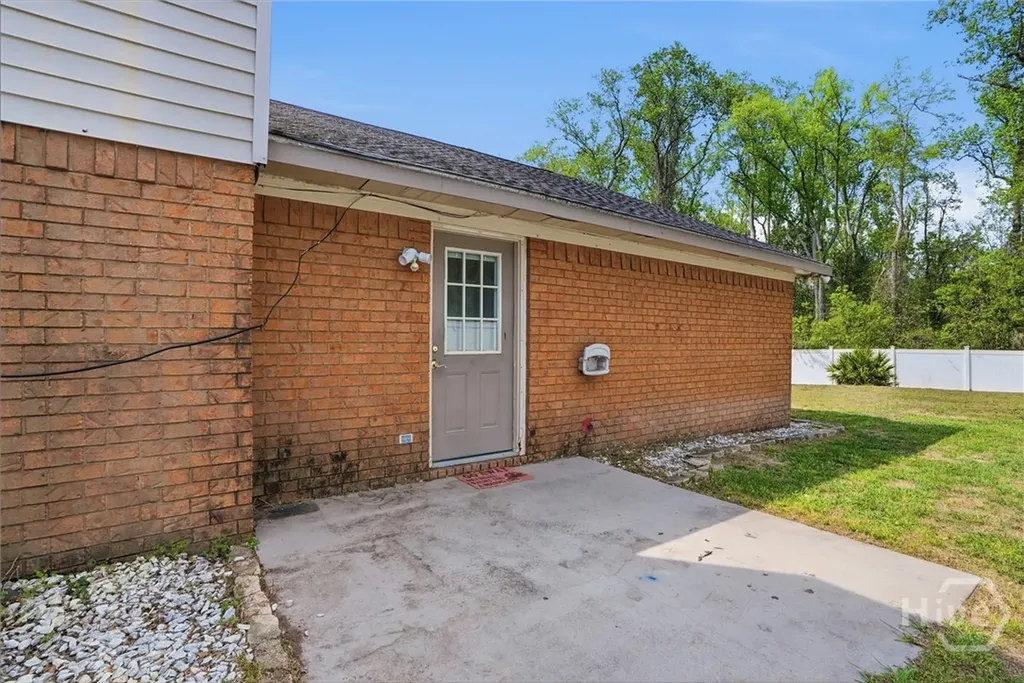 197 Waters Avenue Allenhurst GA 31301