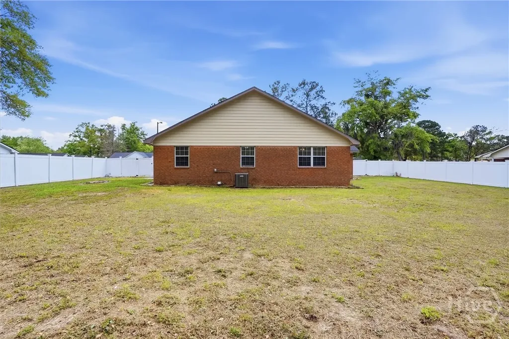 197 Waters Avenue Allenhurst GA 31301