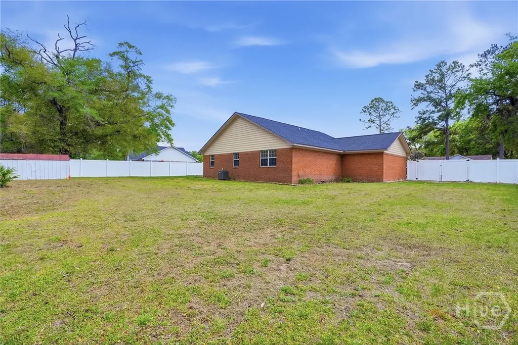 197 Waters Avenue Allenhurst GA 31301