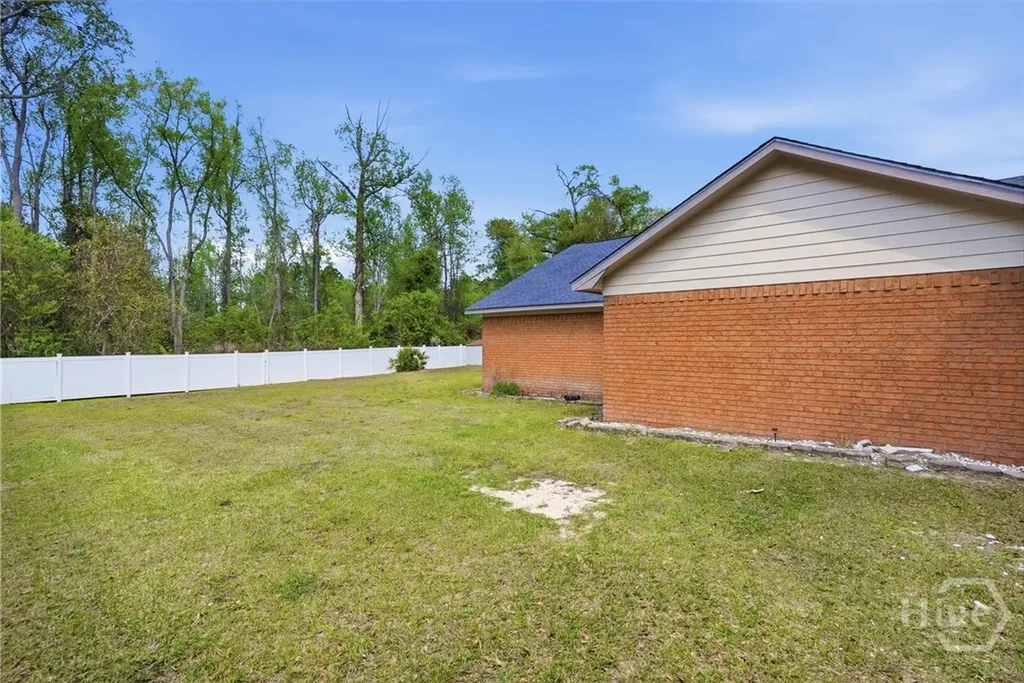 197 Waters Avenue Allenhurst GA 31301