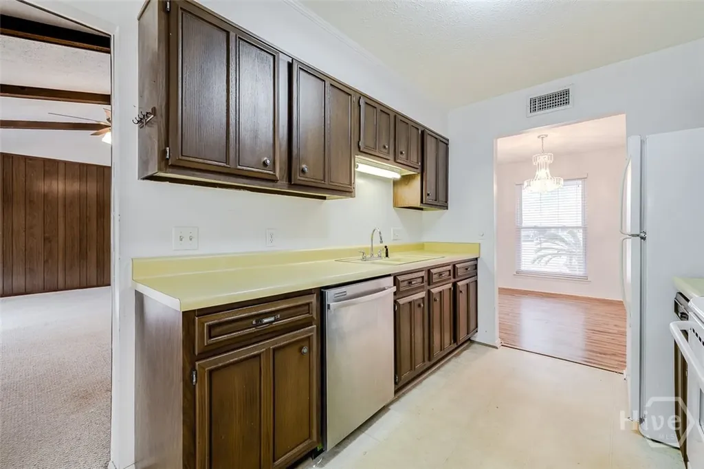 817 Jamestowne Road Savannah GA 31419