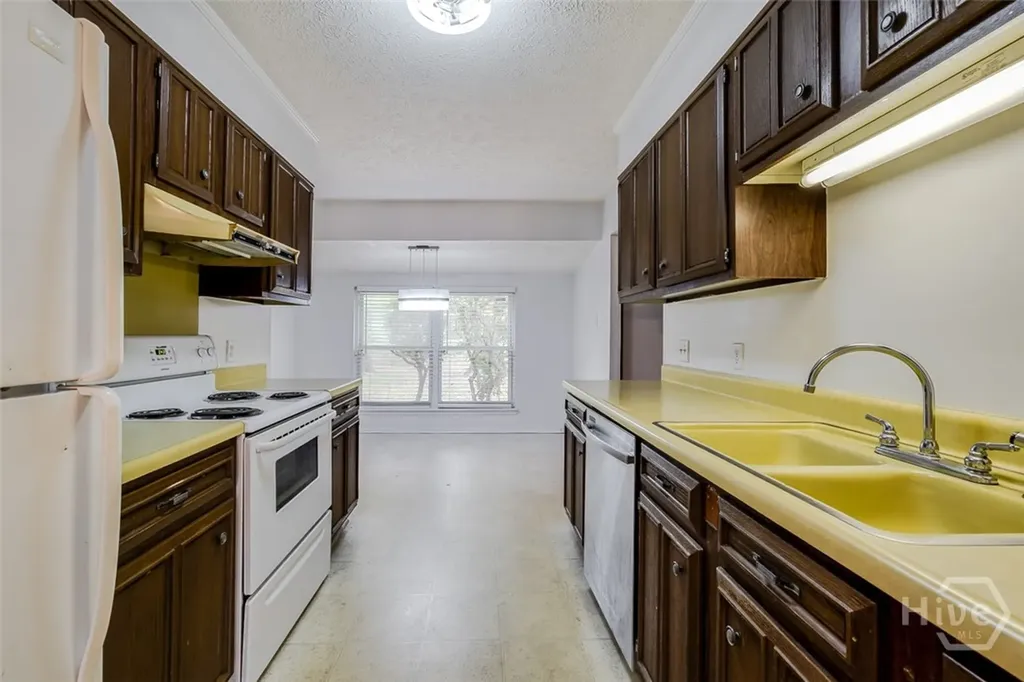 817 Jamestowne Road Savannah GA 31419