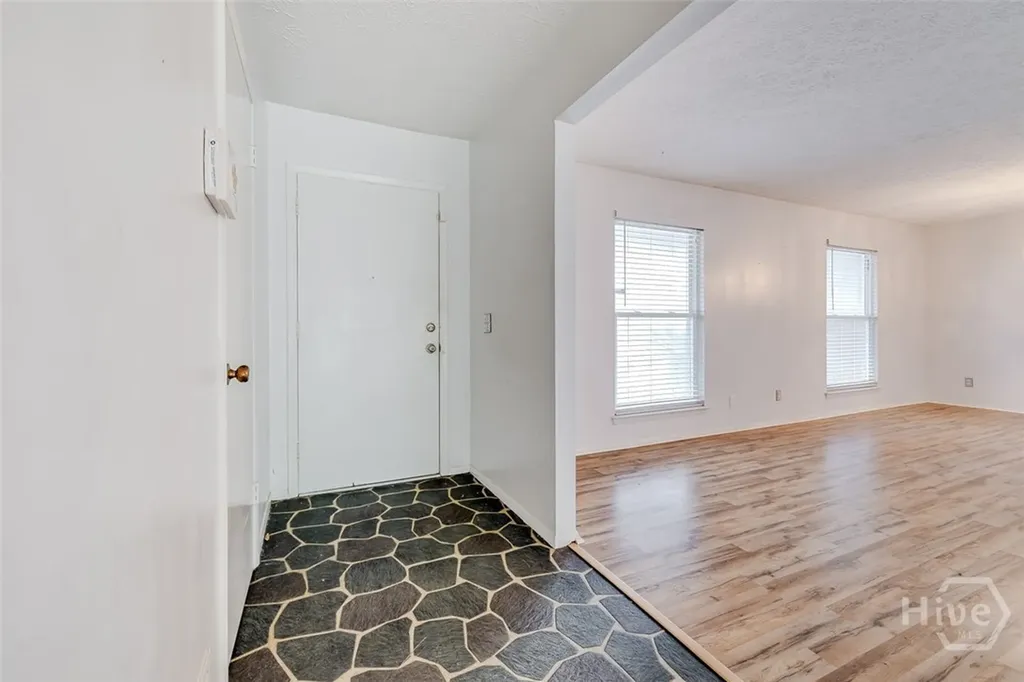 817 Jamestowne Road Savannah GA 31419