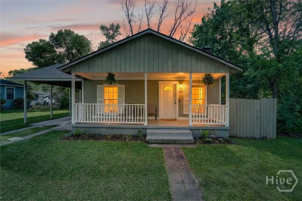 2019 Mcleod Street Savannah GA 31405