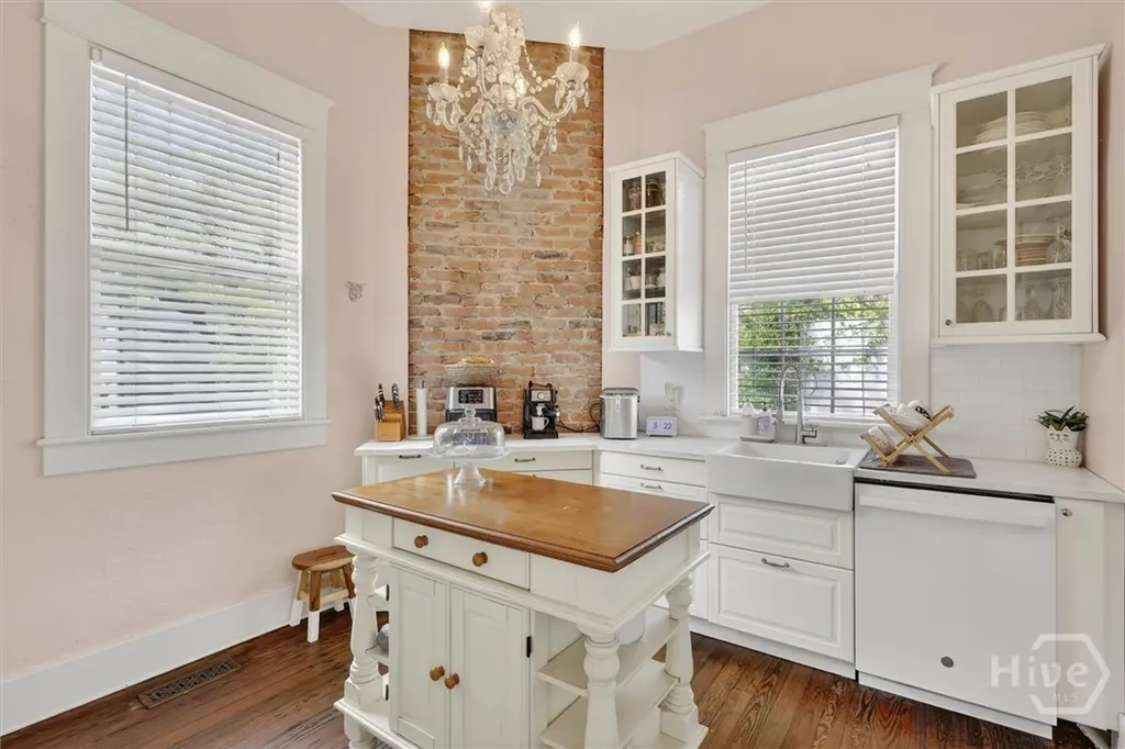 416 W 36th Street Savannah GA 31401