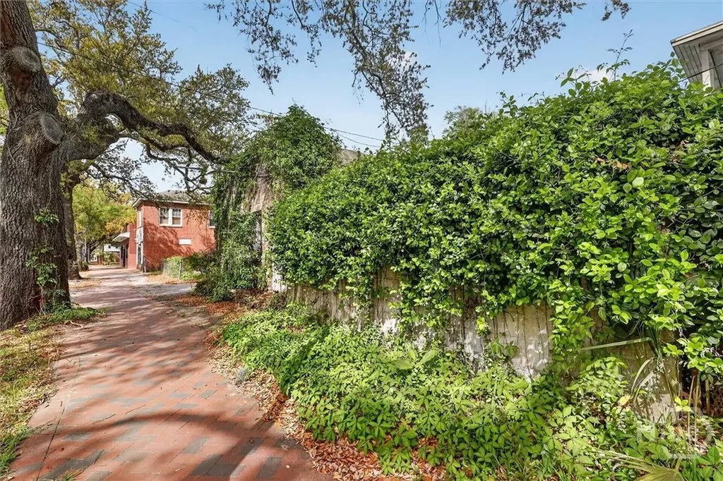 416 W 36th Street Savannah GA 31401