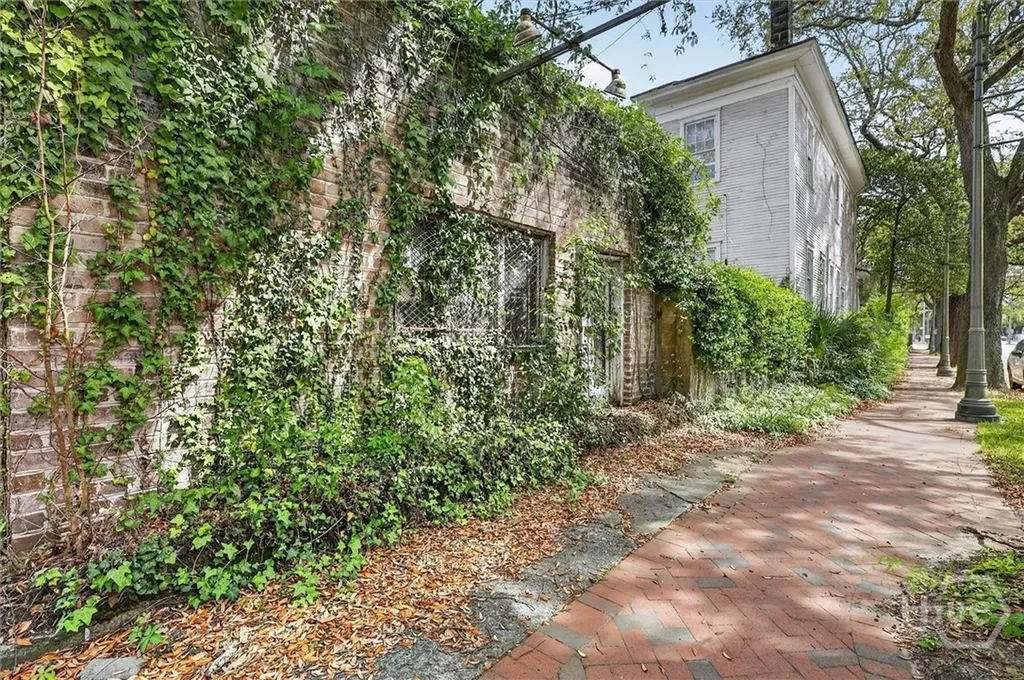 416 W 36th Street Savannah GA 31401