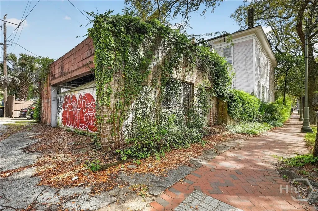 416 W 36th Street Savannah GA 31401