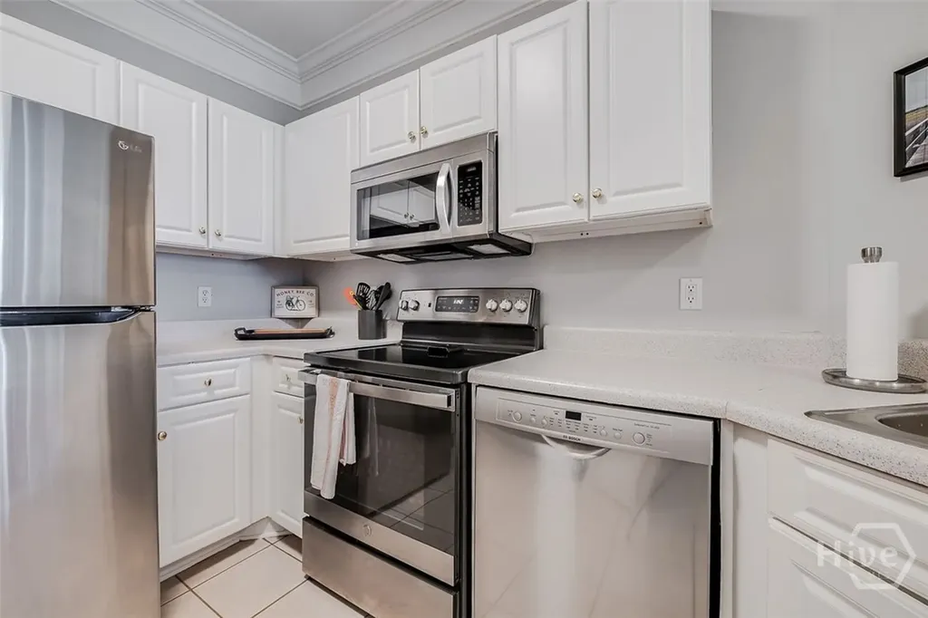 2131 Whitemarsh Way Savannah GA 31410
