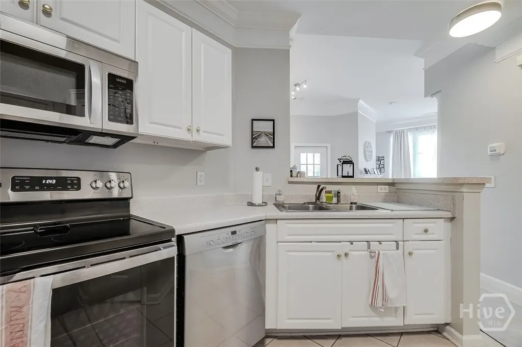 2131 Whitemarsh Way Savannah GA 31410