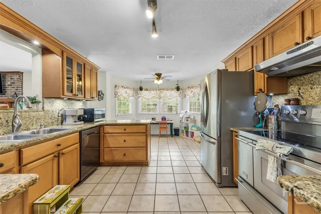 352 Oak Hampton Road Fleming GA 31309