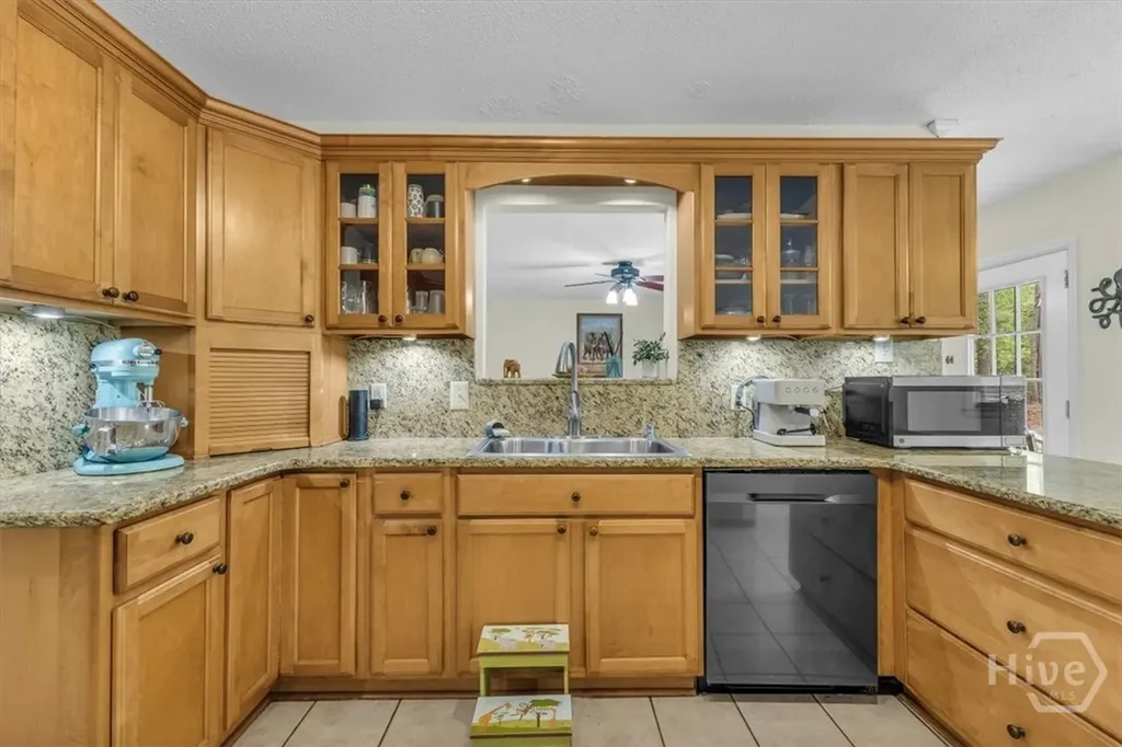 352 Oak Hampton Road Fleming GA 31309