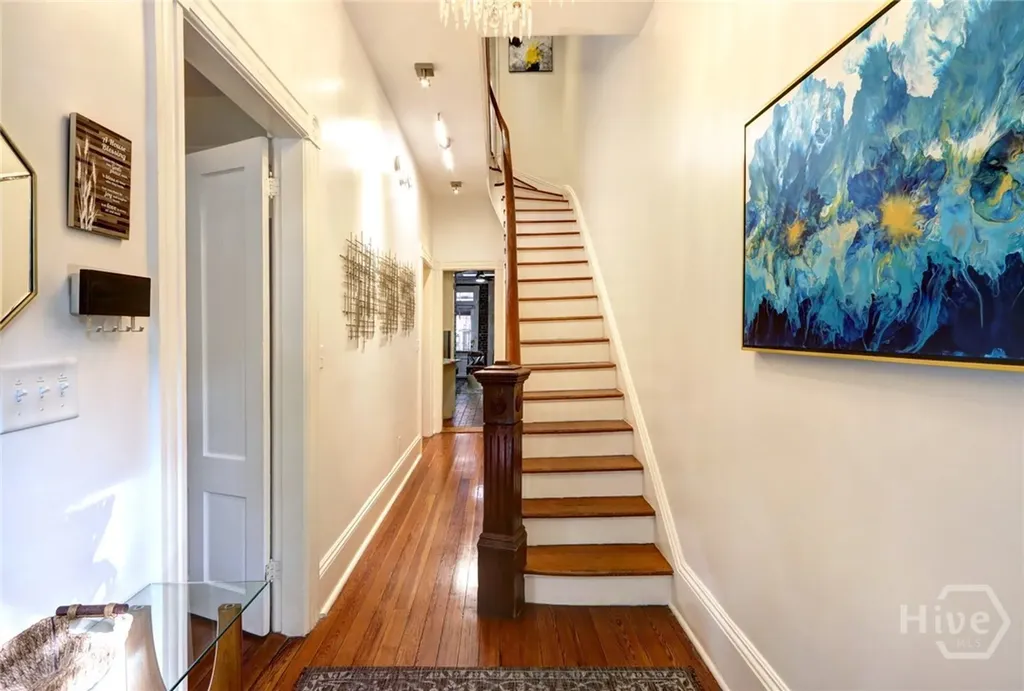 220 E State Street Savannah GA 31401