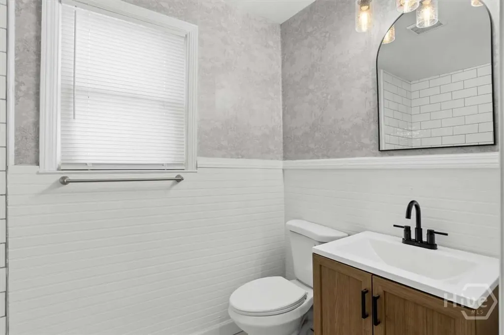2238 Hanson Street Savannah GA 31404