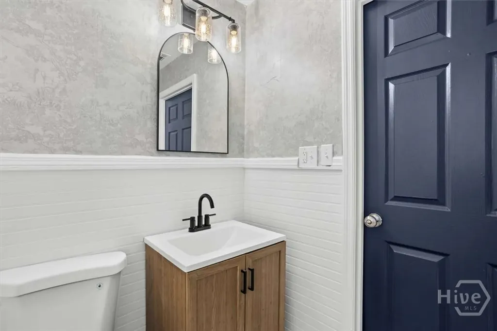 2238 Hanson Street Savannah GA 31404