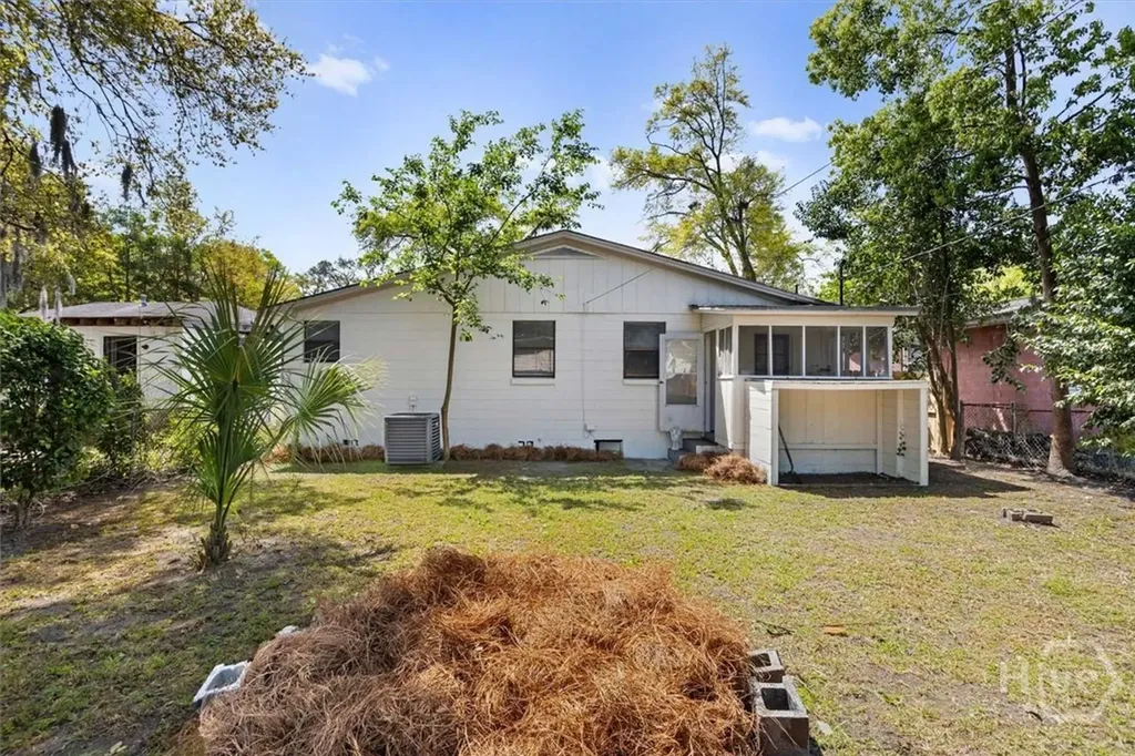 2238 Hanson Street Savannah GA 31404