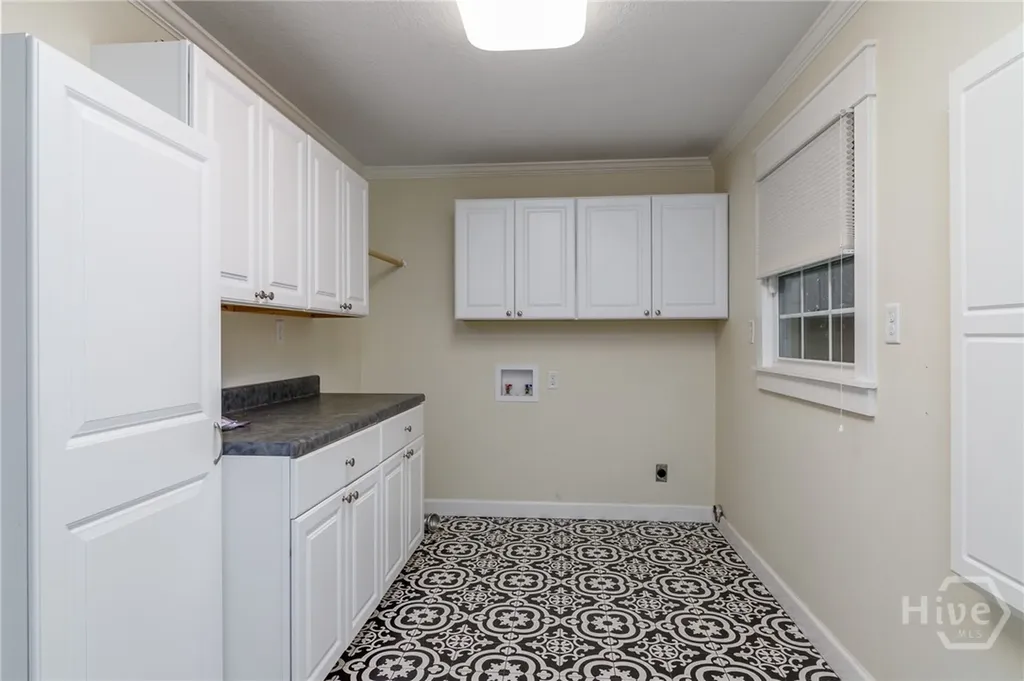 708 Virginia Avenue Glennville GA 30427