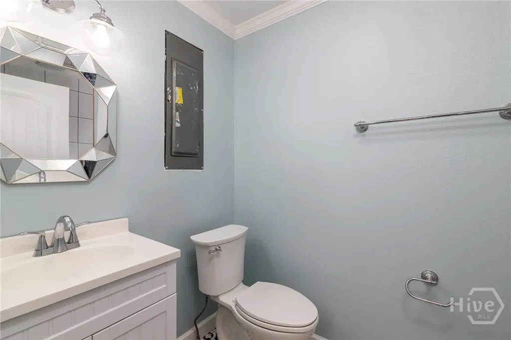 708 Virginia Avenue Glennville GA 30427