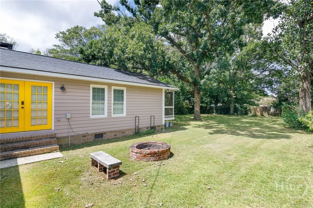 708 Virginia Avenue Glennville GA 30427