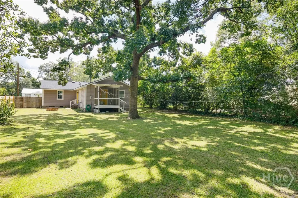 708 Virginia Avenue Glennville GA 30427