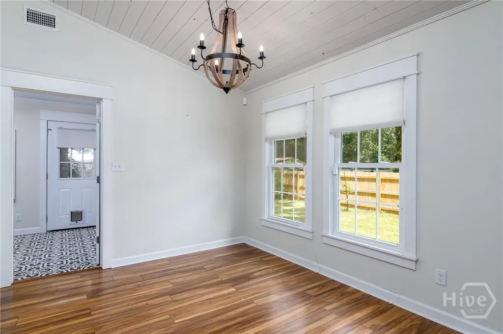 708 Virginia Avenue Glennville GA 30427