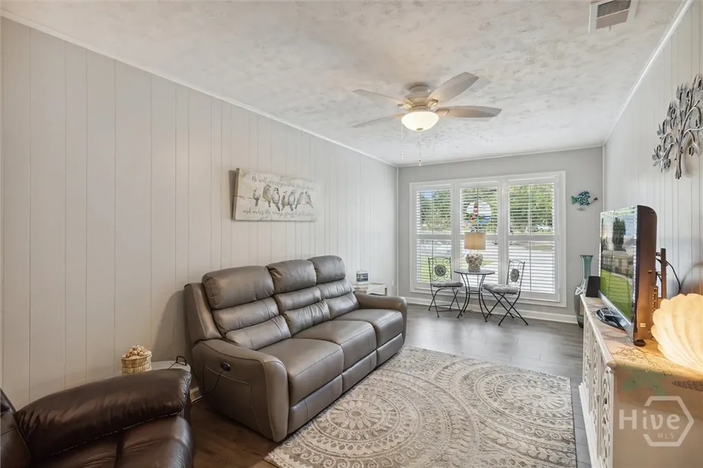 204 Kevin Drive Savannah GA 31406