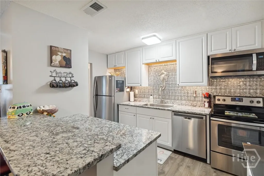 204 Kevin Drive Savannah GA 31406