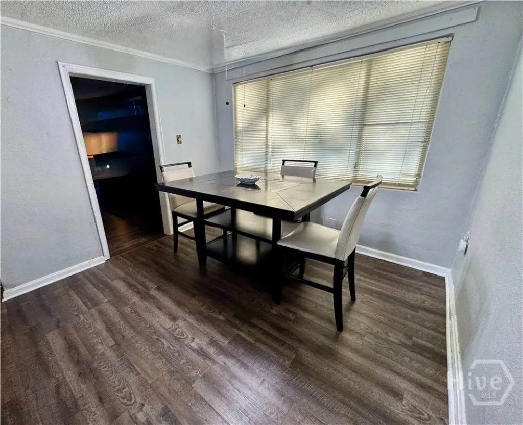 147 Camellia Avenue Savannah GA 31408