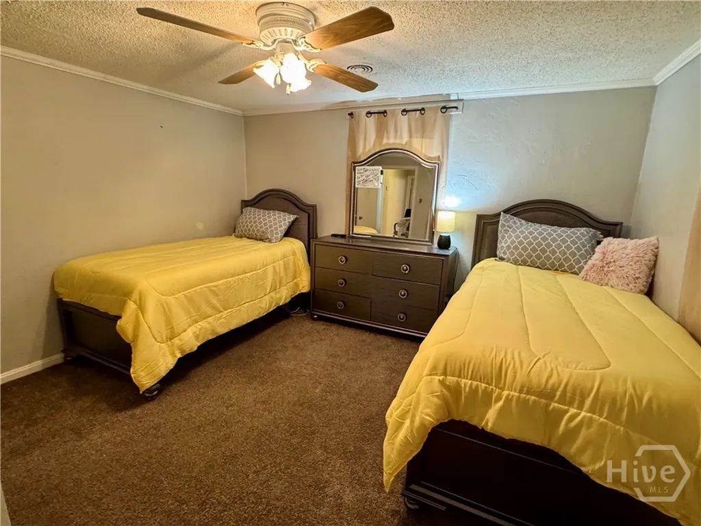 147 Camellia Avenue Savannah GA 31408