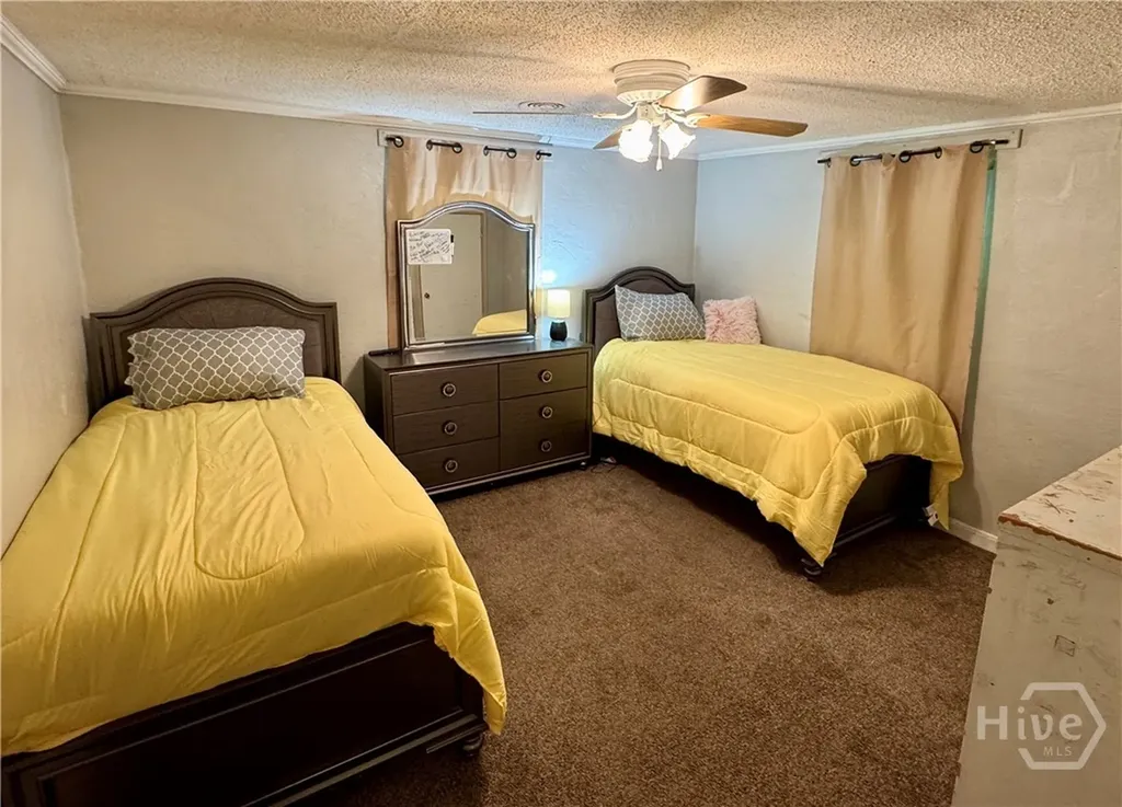 147 Camellia Avenue Savannah GA 31408