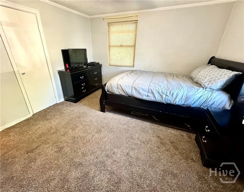 147 Camellia Avenue Savannah GA 31408