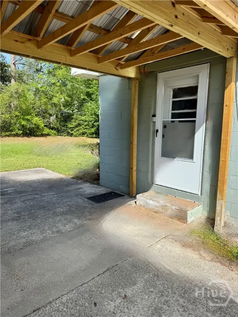 147 Camellia Avenue Savannah GA 31408